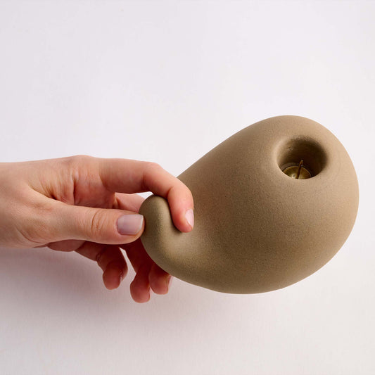 Şamdan Işığında Sofralar: Heykelsi Formlar ve Zamansız Davetler